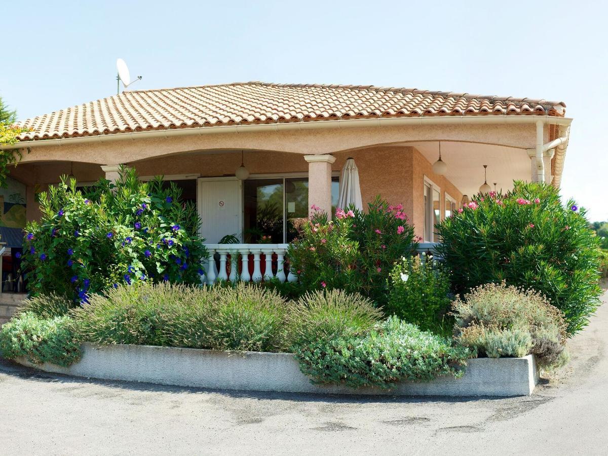 Le Grand Jardin Hotel Aujargues Buitenkant foto