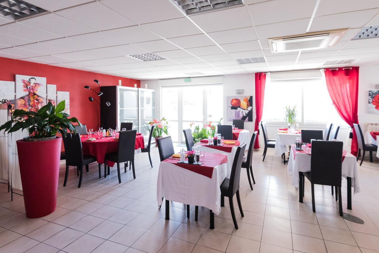 Le Grand Jardin Hotel Aujargues Buitenkant foto